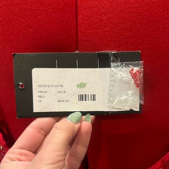 Eli Wilde Mon Cherie Gown - Picture 12 of 12